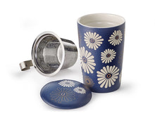 Indlæs billede til gallerivisning Tekrus dekoreret med blomster og tilhørende tefilter