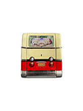 Indlæs billede til gallerivisning Dåse formet som en retro autocamper. Bagside med nummerplade
